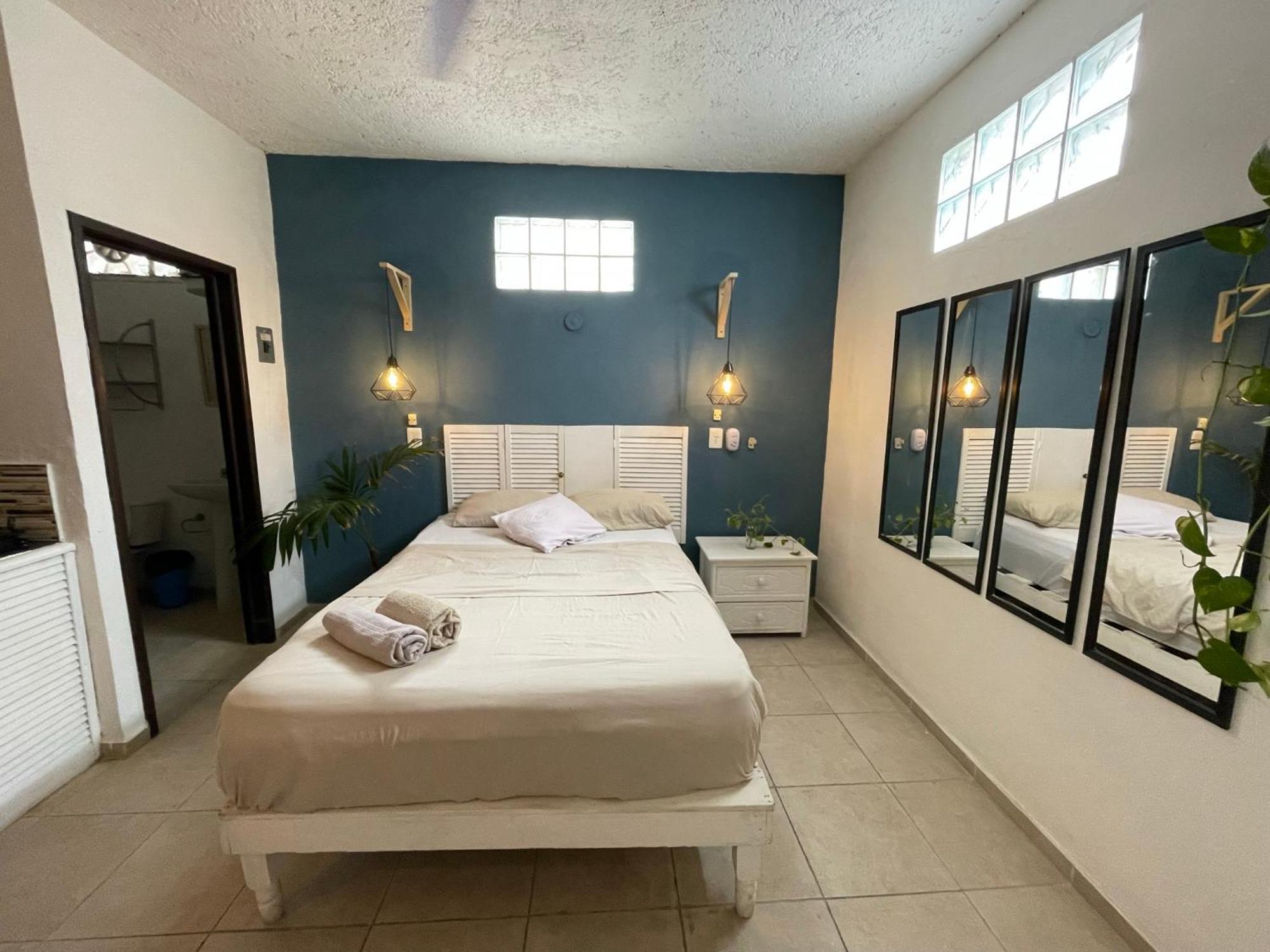 Hotel Anana Coliving Playa del Carmen Esterno foto